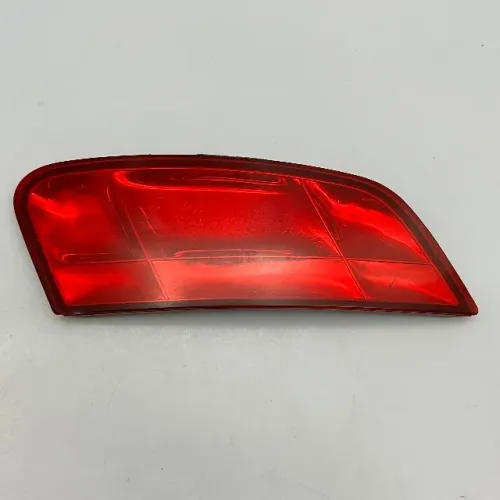 Lanterna Tampa da Mala Direita Fiat Siena 2005 2011