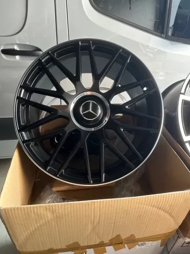 Aro 20? mercedes duas talas 8,5 e 9,5 c180 c200 