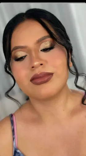 Maquiagem profissional+ penteado 