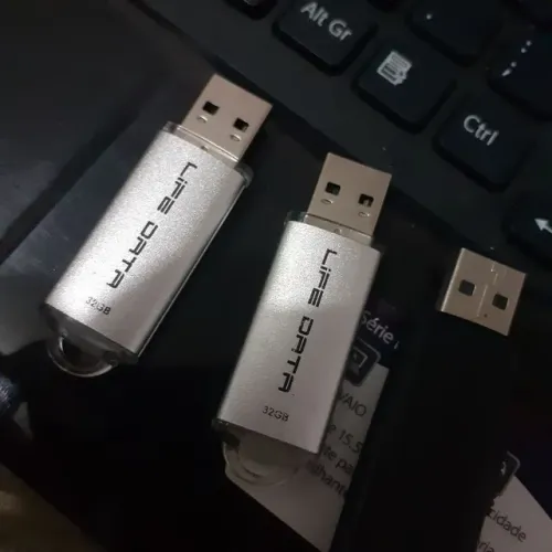Pendrives disponíveis