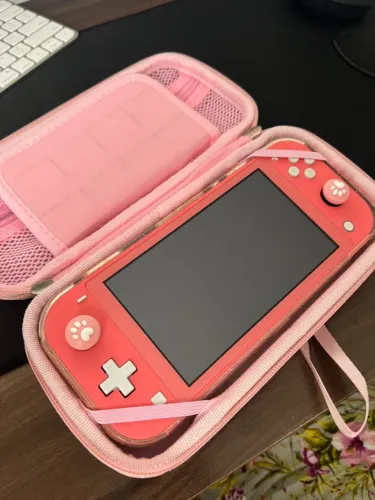 Nintendo Switch Lite Coral