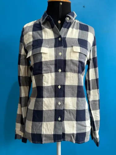 Camisa Social GAP Feminina Tamanho PP Cor Azul e Branca Quadriculada Oversized Algodão