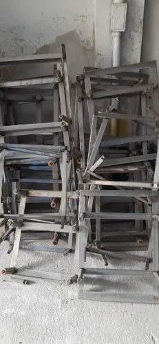 Suportes/Pezinhos de Inox para Armários de Aço - Lote com +30 unidades