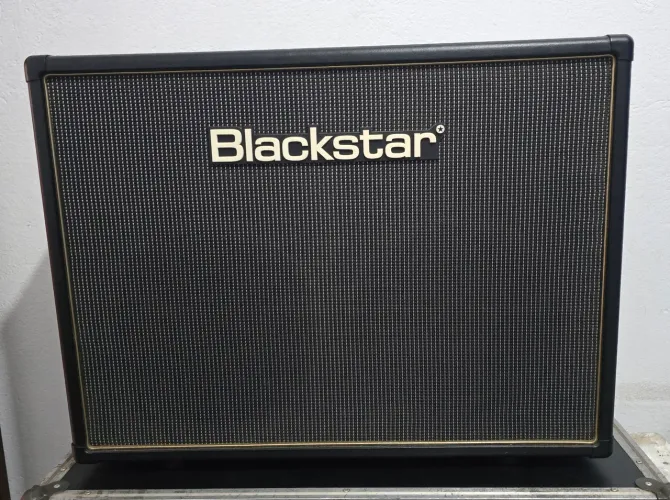 Gabinete Blackstar 2x12