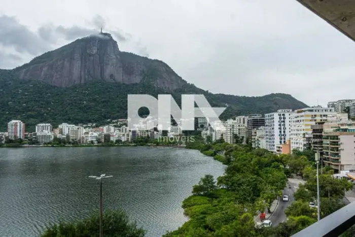 Apartamento - / Residencial / Lagoa