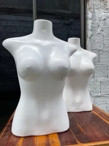 Manequins Femininos - Ideal para Lojas de Roupas