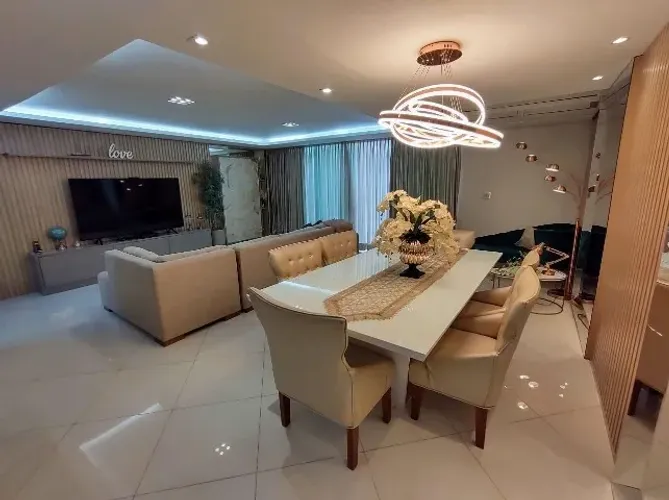 Casa 400m² mobiliada 4 sts Ponta Negra 2.250.000