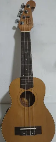 Ukulele Gonzalez Luther  UK-21NE (Aceito oferta)