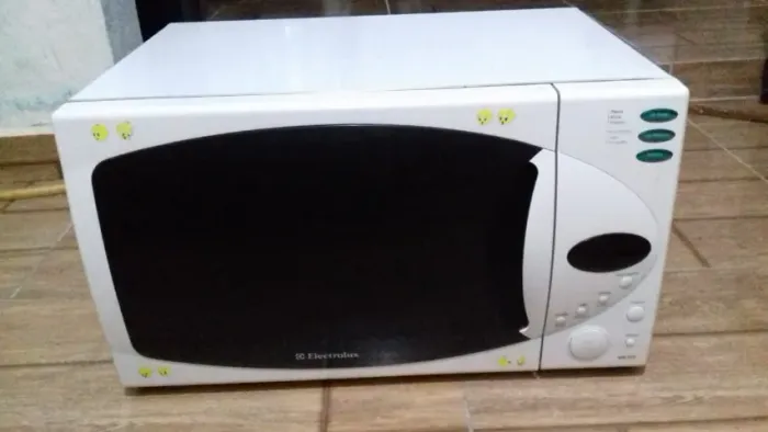 Micro-ondas Electrolux 27L 