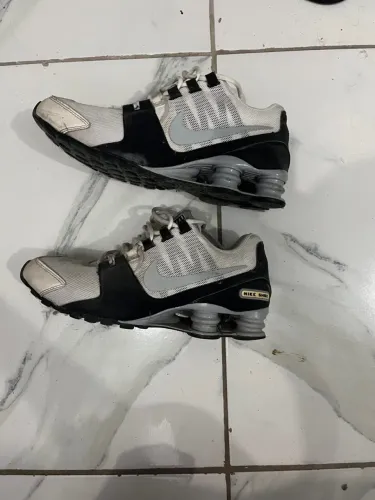 Nike shox Avenue