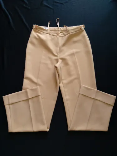 Calça social feminina