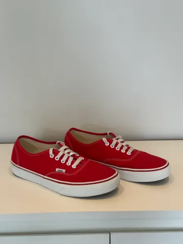Vans Authentic Red