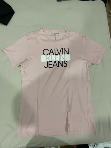 Camiseta Calvin Klein P