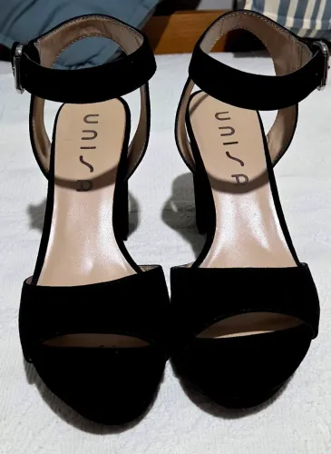 PROMOÇÃO!! Sandália Plataforma UNISA IMPORTADA e Original