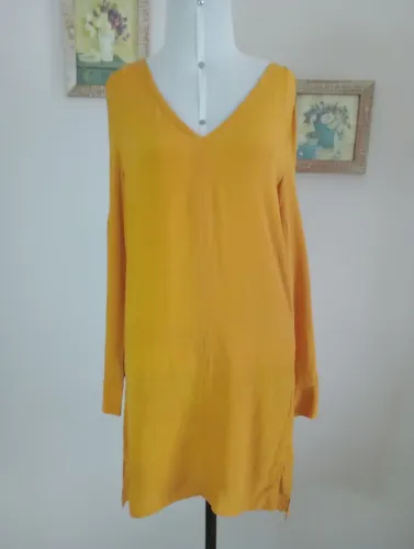 Vestido ou bata de seda Cori