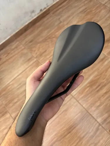 Banco Selim Fabric zerado