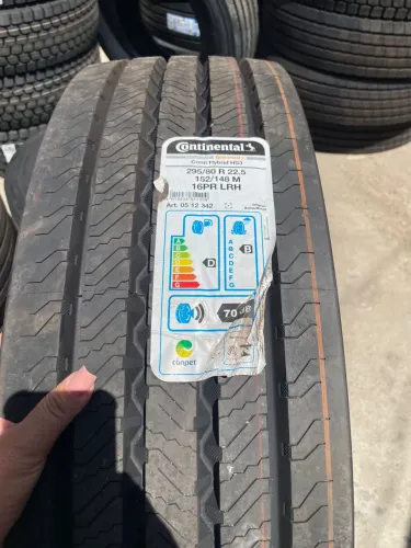 Pneu Continental 295/80 R22.5 liso