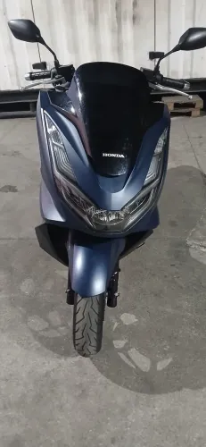 Moto nova sem nenhum  detalhe 