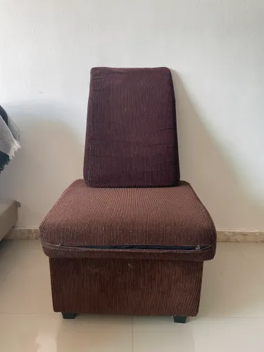 Vendo encosto +puff R$30,00