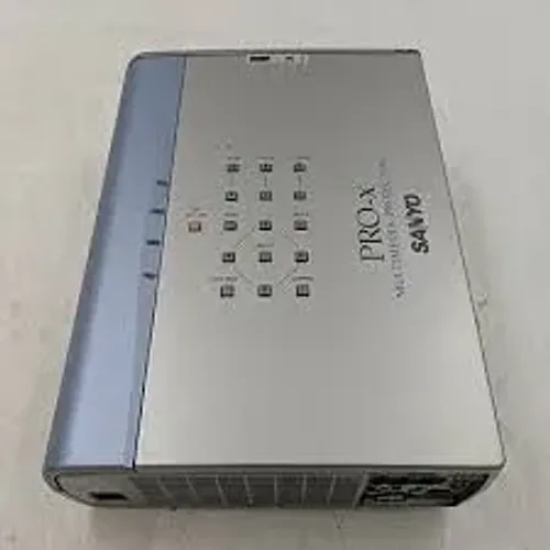 Projetor Multimédia Pró X Sanyo PLC-SU20N
