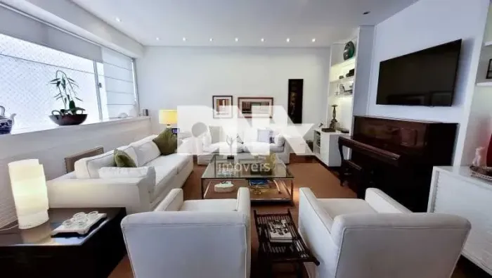 Luxuoso apto de 4 quartos (1 suite) em Ipanema