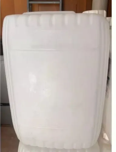 Galão de 7 e 20 litros , usados