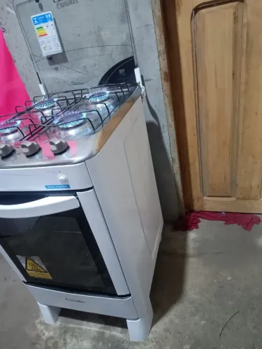 Vendo um fogão