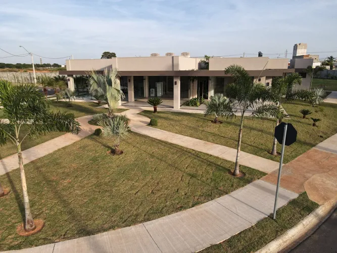 Terreno à venda, condomínio Quinta do Ipê