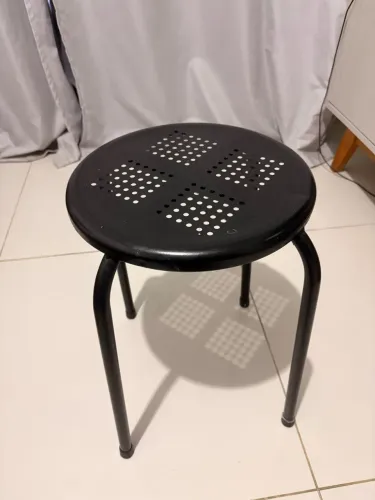 4 Banquetas de ferro