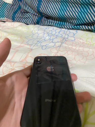 iPhone X de 1200 por 900 já vai uma película e capinha de brinde 