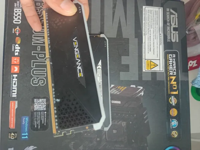 Memória corsair 32GB Vegeance RGB PRO 2x16GB 3600mhz