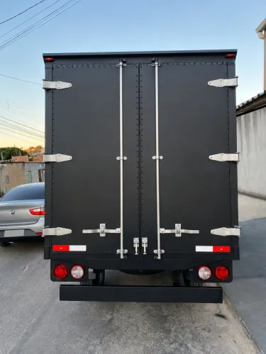 KIA BONGO 2020/2021 BAÚ | 107 MIL KM | COMPLETO | PNEUS NOVOS