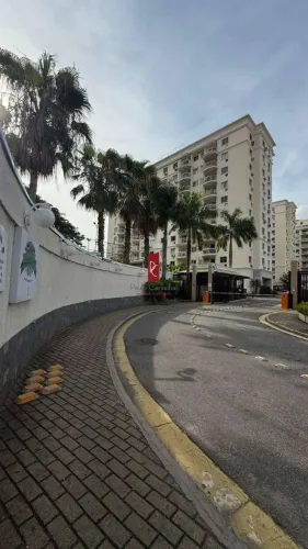 Excelente Apartamento No Condomínio VILA IMPERIAL
