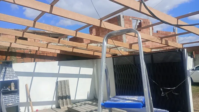 Carpintaria ,reforma de pinturas interna e externas reformas comerciais e residenciais 