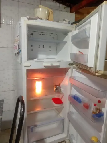 Vendo geladeira consul