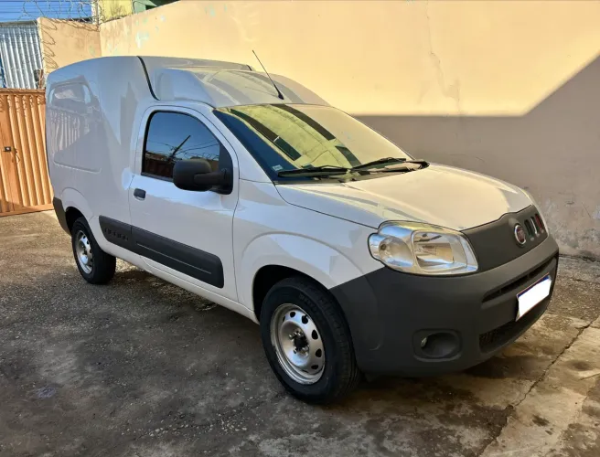 Fiat Fiorino Furgão Work. Hard 1.4 Flex 8V 2P 2021