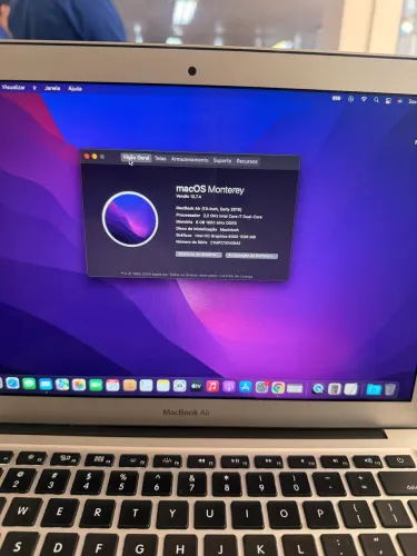 MacBook Air 2015 8gb ram I7 500gb