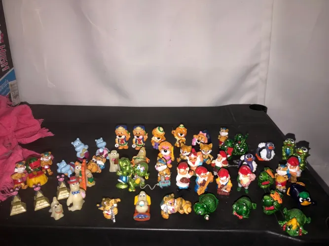 Lote 52 Miniaturas Antigas Anos 90 (Kinder Ovo / Gnomos / Fantasminhas)