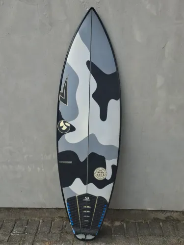 Prancha de Surf Lonelines 5'10 com 31,3 litros