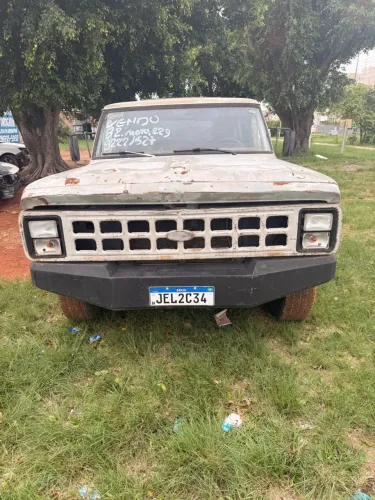 Caminhonete Ford F-1000