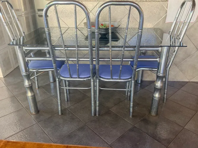 Mesa de vidro em inox 6 cadeiras 