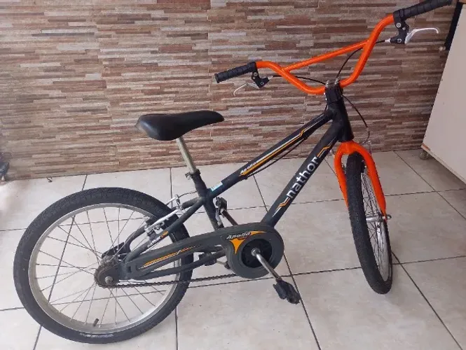 Bicicleta Apollo Nathor aro 20