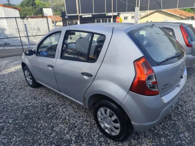 Renault Sandero Authentique Hi-flex 1.0 16V 5P 2009