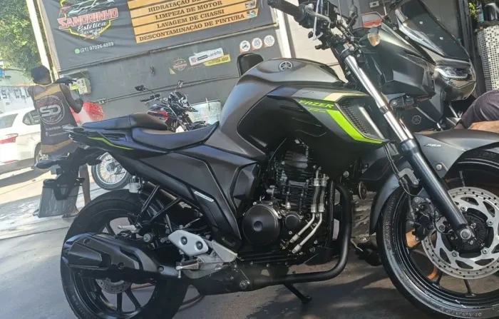 Vendo fz 25 impecável, toda original de fábrica minha particular, pra pessoa exigente