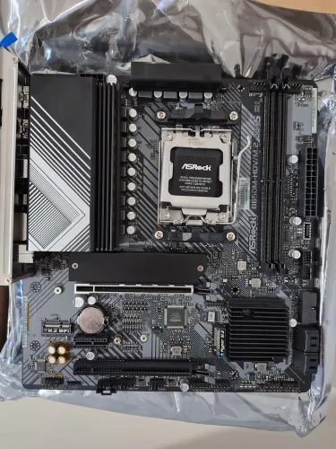 Placa mãe AsRock B650M-HDV/M.2 AM5 DDR5