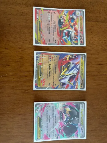 Kit de três cartas Pokémon