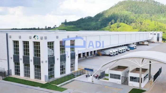 Galpão 8133 m² - Pé direito 12 m - Rod. Anhanguera - Cajamar