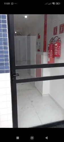 Repasso apartamento no térreo