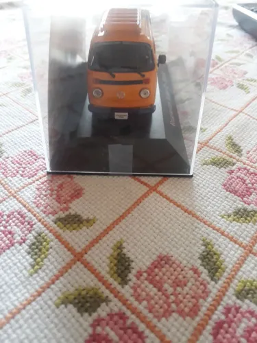 MINIATURA KOMBI TELESP