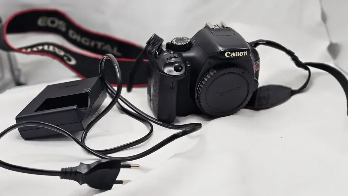 Canon T2i